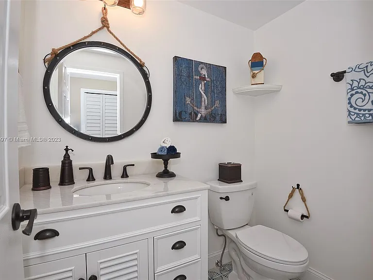 3505 S Ocean Dr #817 — Photo 7