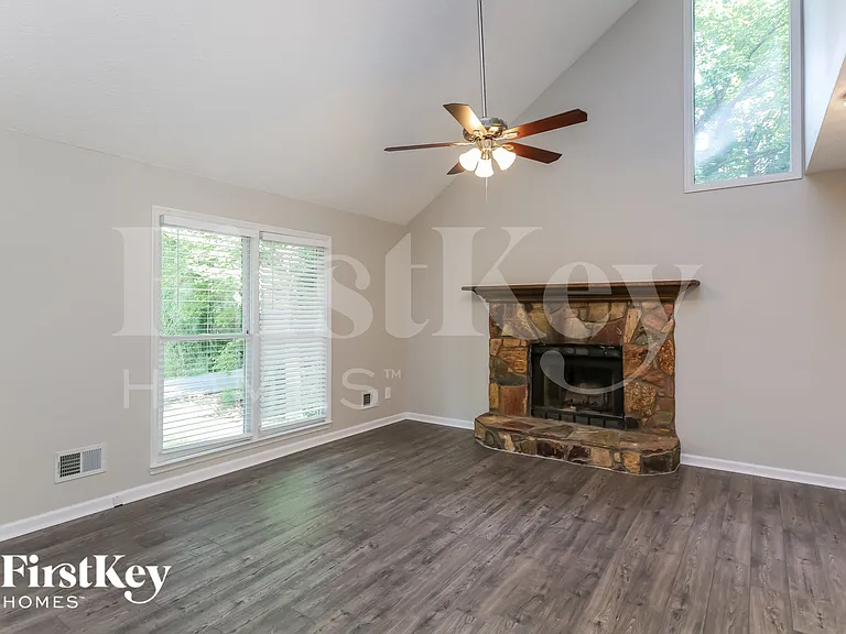 5417 Hulsey Cir — Photo 2