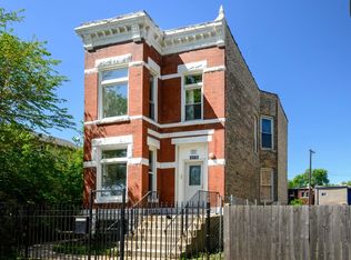 3318 W Walnut St #1, Chicago, IL 60624