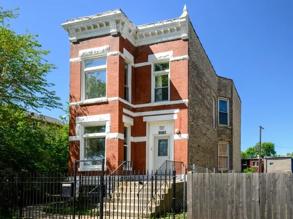 3318 W Walnut St #1, Chicago, IL 60624