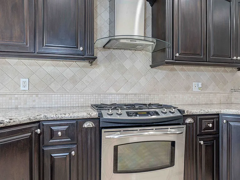 1122 S Peregrine Pl — Photo 9