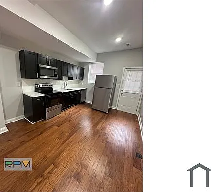 3 bed, $2,100 — Photo 3
