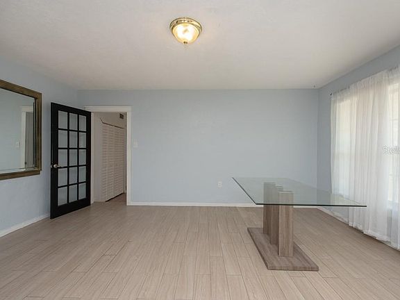 5th image of 2052 74th St N