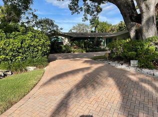 1705 Gordon Dr, Naples, FL 34102