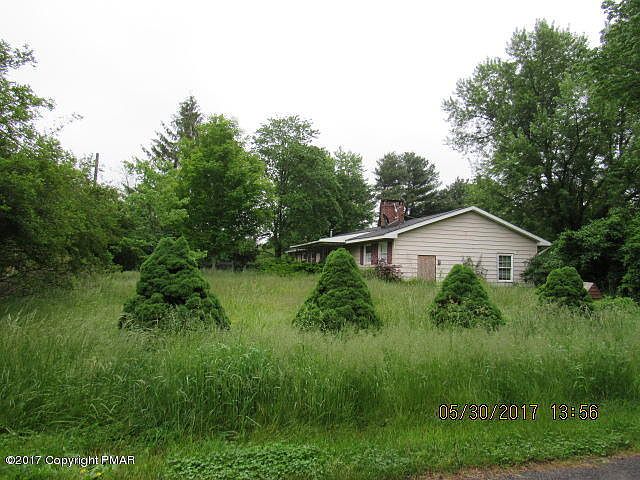 2nd image of 105 Horseshoe Dr