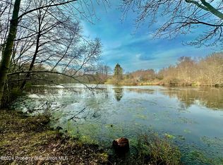 355 Bird Rd, Moscow, PA 18444