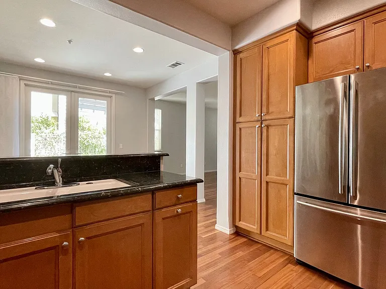 3591 Sacramento Dr #19 — Photo 6