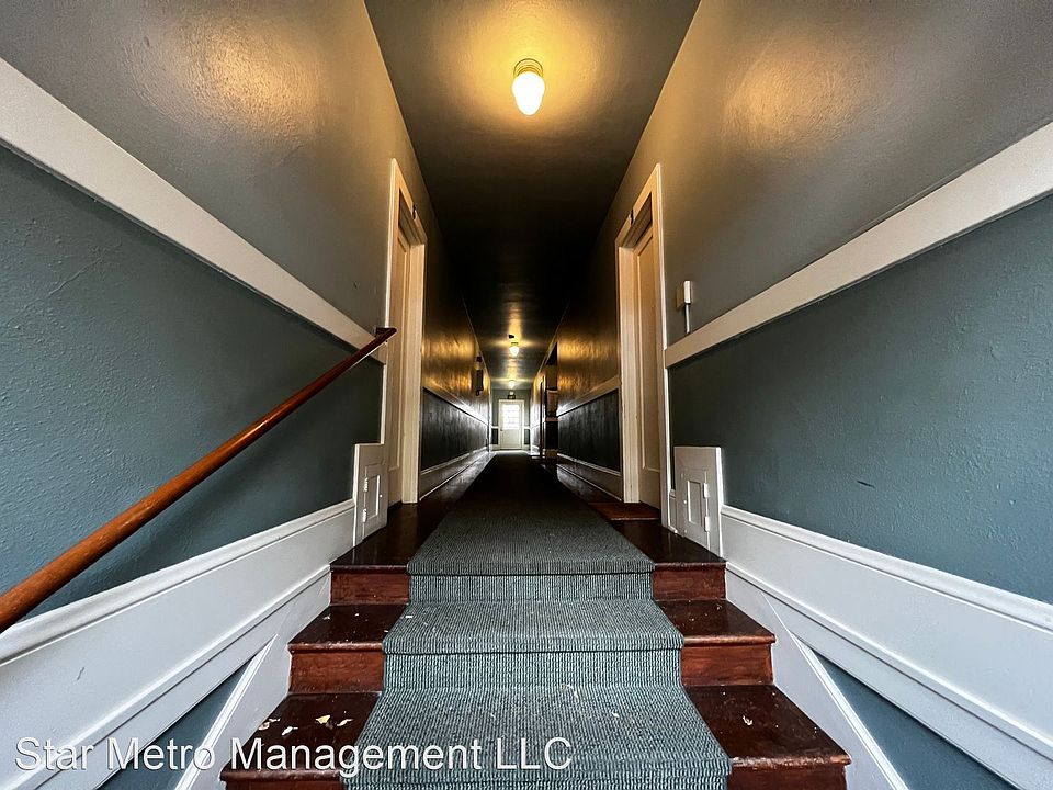 1st image of 2136 SE Ankeny St #5255704