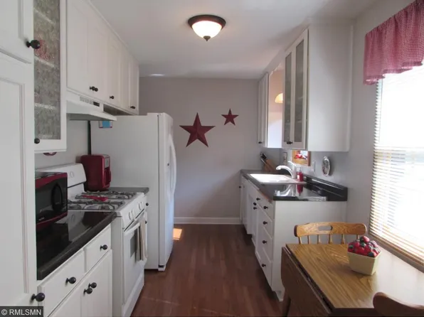 235 Horsmann Ave S, Dresser, WI 54009