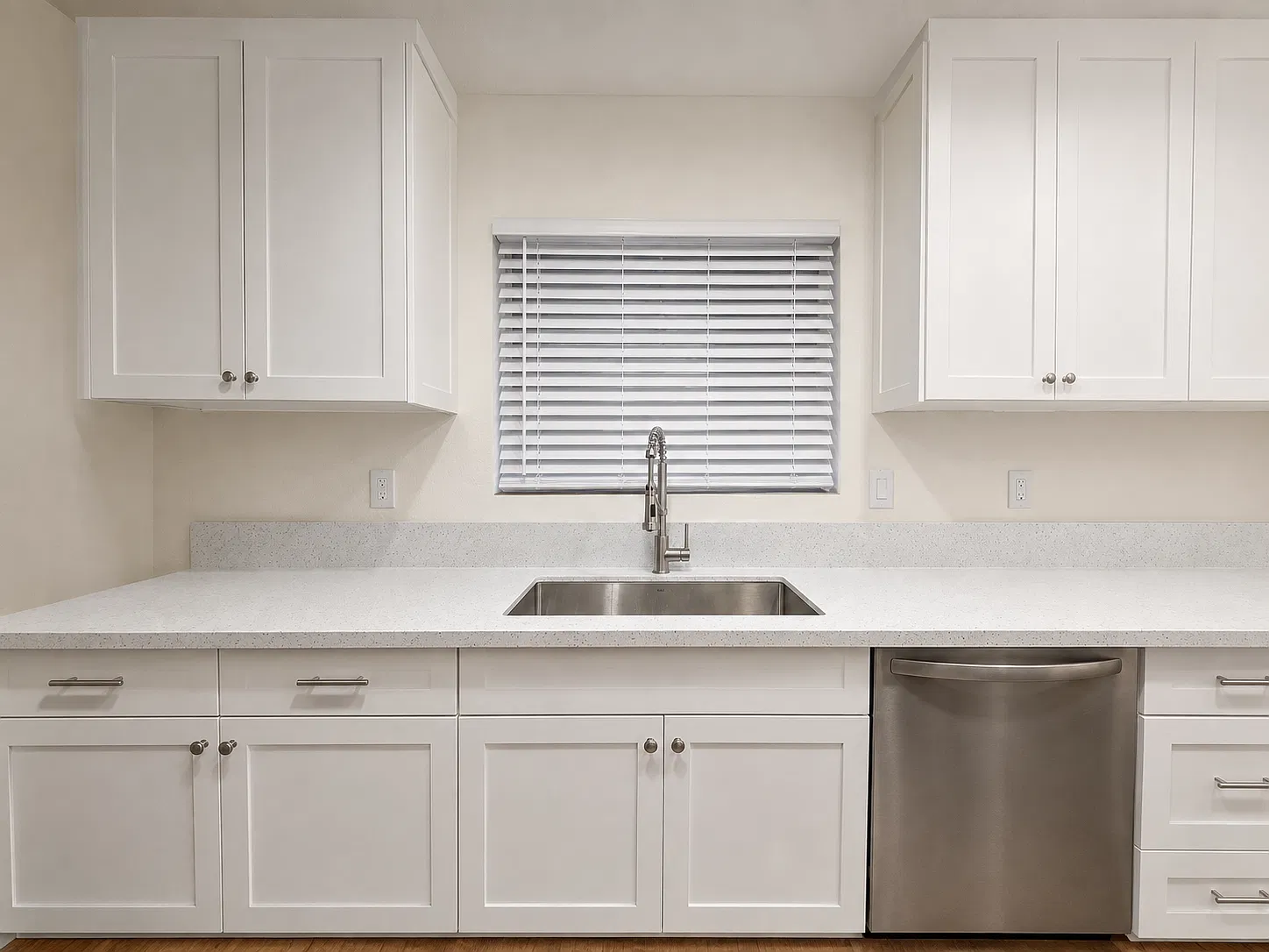 2 bed, 1100 sqft, $3,000 — Photo 3
