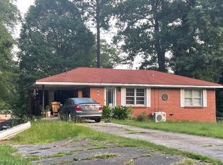 257 Dink Ln SE, Marietta, GA 30060