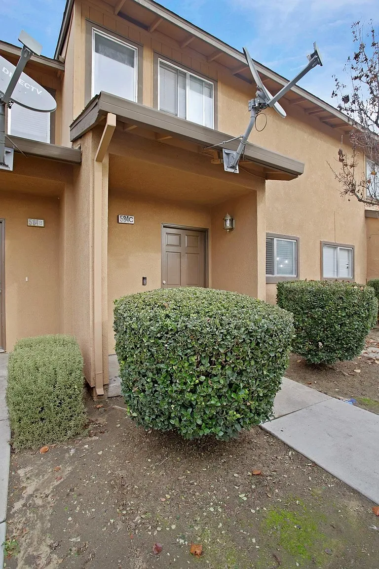 584 Pirinen Ln APT C photo 1