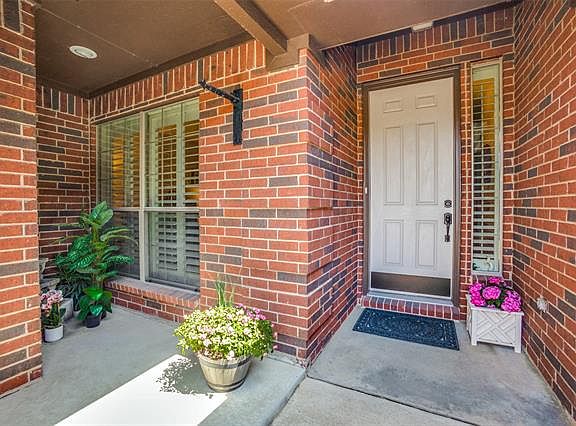 2nd image of 8901 Crestview Dr