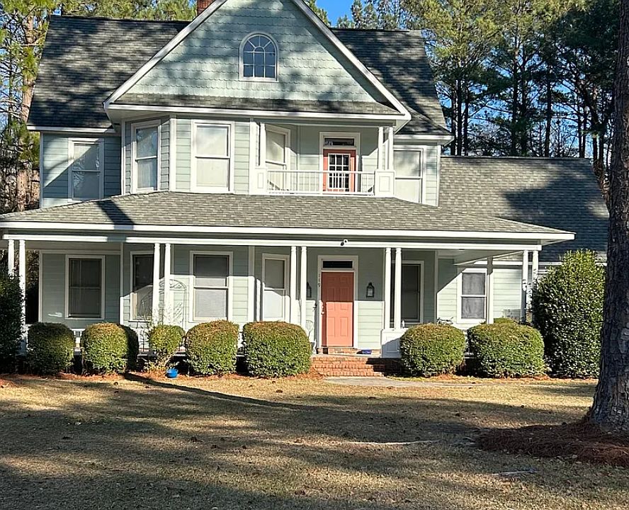 2nd image of 119 Olde Towne Dr