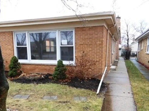 3946 W Estes Ave, Lincolnwood, IL 60712
