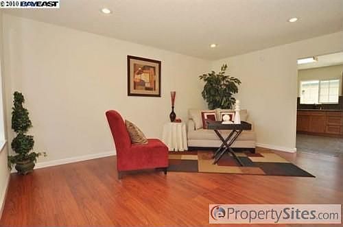3rd image of 4166 Polaris Ave