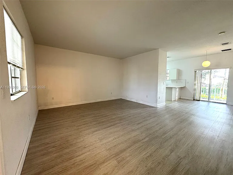 2590 NE 3rd Dr #203 — Photo 6