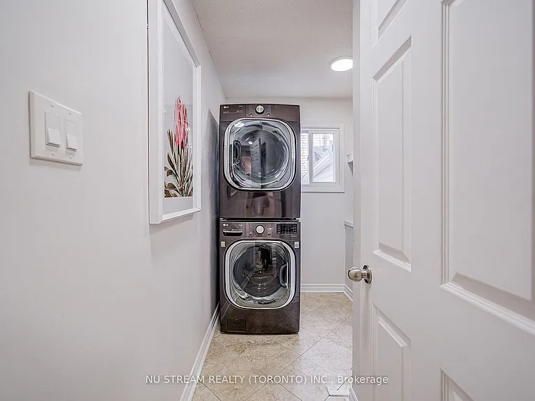 58 Elson St — Photo 5