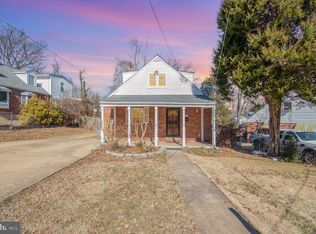 7214 Tyler Ave, Falls Church, VA 22042