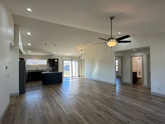 5th image of 154 Mesa Dr
