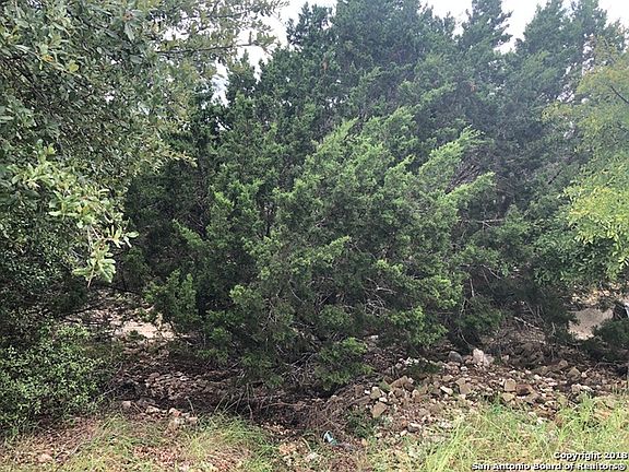 3rd image of 393 Shayla Ln