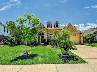 2015 Castle Dr, League City, TX 77573