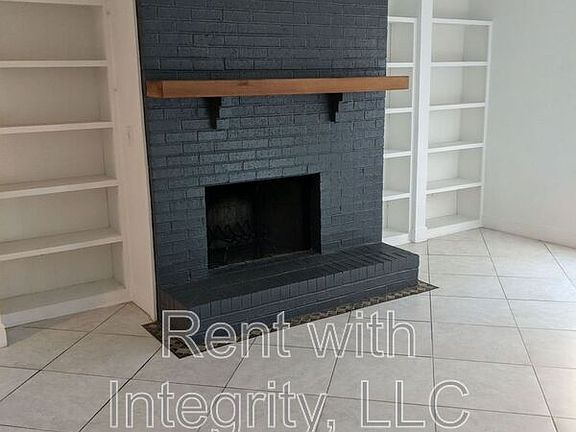 4th image of 156C Locke St