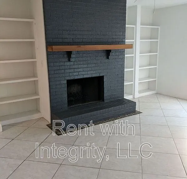156C Locke St — Photo 4