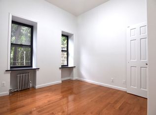 680 Manhattan Ave #2E, Brooklyn, NY 11222