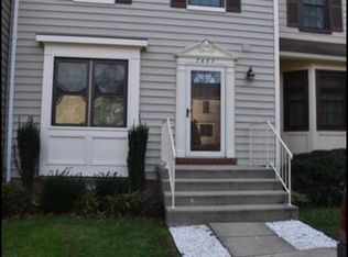 7657 Southern Oak Dr, Springfield, VA 22153