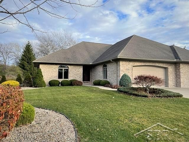 1st image of 106 Canterbury Ct
