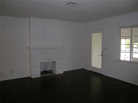 4th image of 1108 NE 2nd St