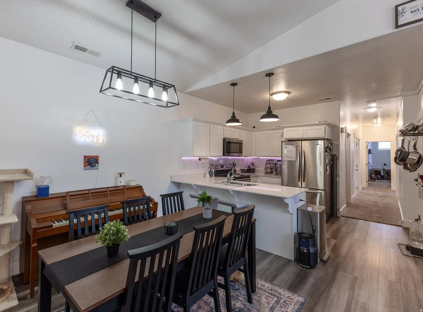 3 bedroom, 2 bathroom Vineyard Home — Photo 4