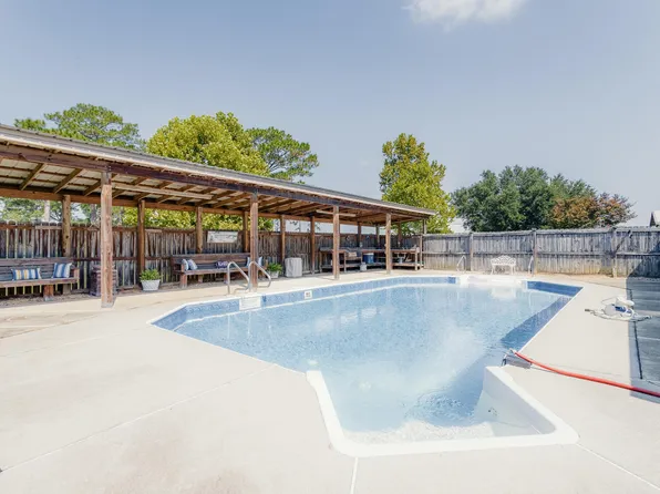 8416 Ludlam Rd, Laurel Hill, FL 32567
