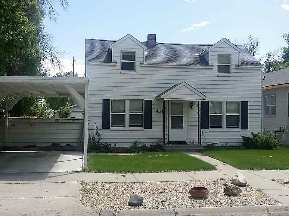 1st image of 431 6th Ave N
