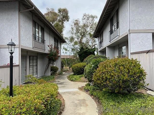 1st image of 9564 Easter Way