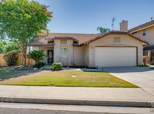 3300 Cattleman St, Bakersfield, CA 93312
