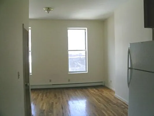 Rented by Urban View Realty | media 14