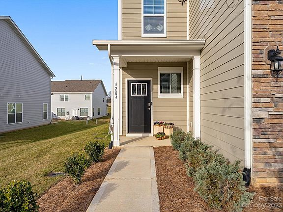 2nd image of 4284 Plumeria Way