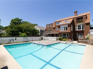 12 Hazard St, Newport, RI 02840