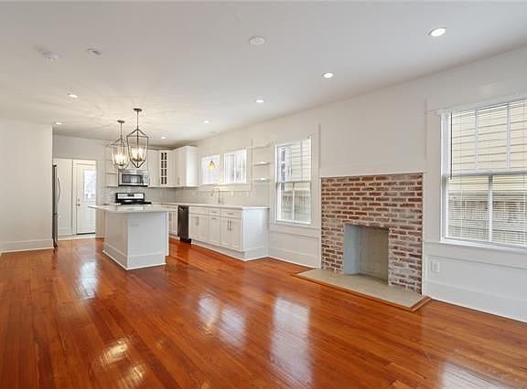 2nd image of 5217 Camp St