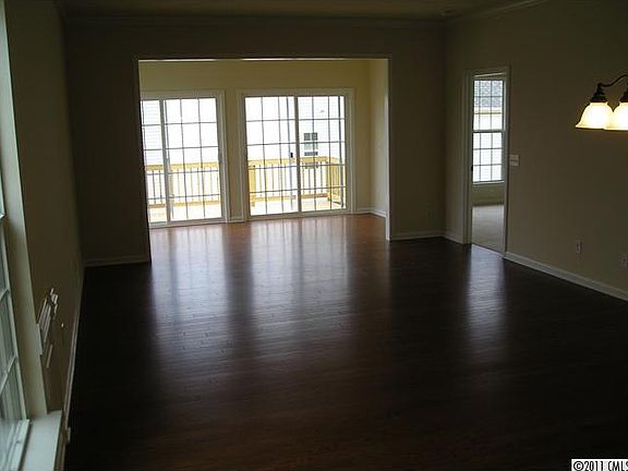 2nd image of 1505 River Bend Blvd Unit 93-U
