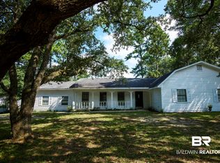 572 Ridgewood Dr, Daphne, AL 36526