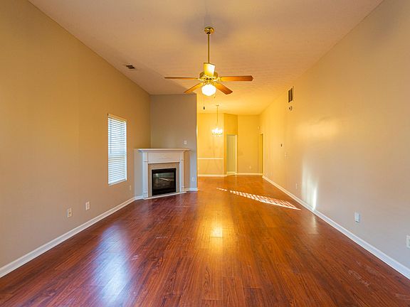 4th image of 1700 New Orleans Way