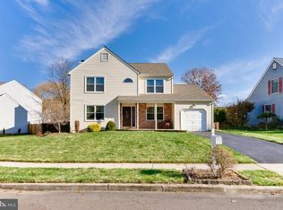 44 Country Ln, Hamilton, NJ 08690