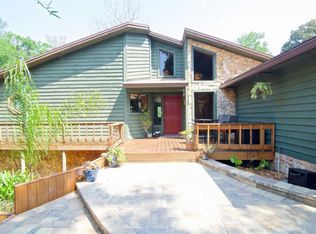 10143 Lake View Rd W, Jacksonville, FL 32225