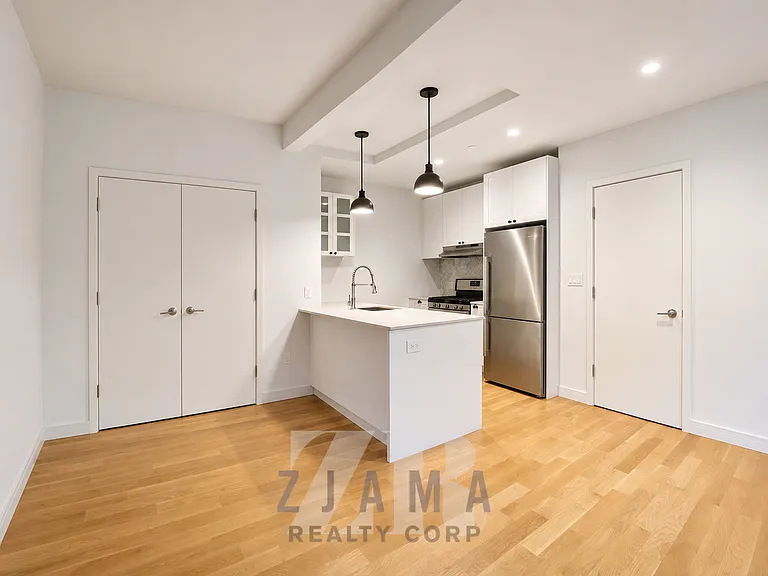 409 Eastern Pkwy #1012 — Photo 3