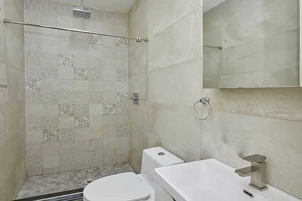 Rented by Compass | media 33