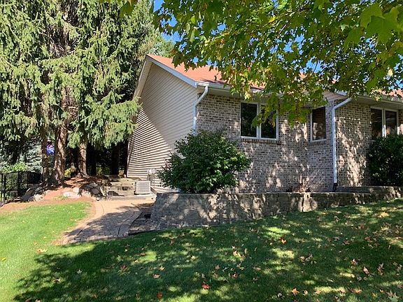 3rd image of 3459 Valley Woods Dr