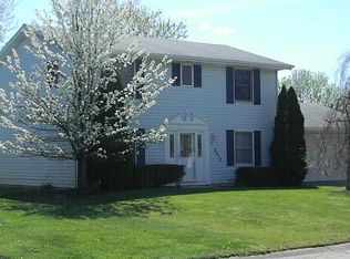 2610 Sandarac Ln, Fort Wayne, IN 46815